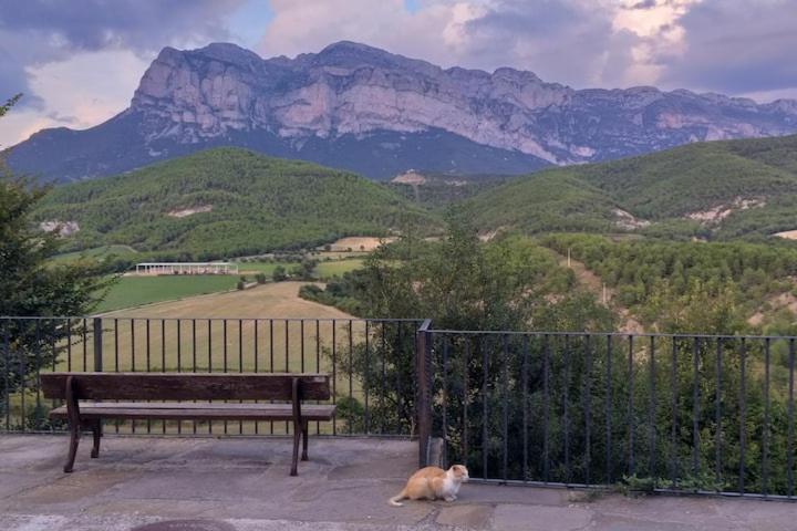 Apartament Preciosas Vistas A La Montana, Luminoso Y Acogedor El Pueyo de Araguás Zewnętrze zdjęcie